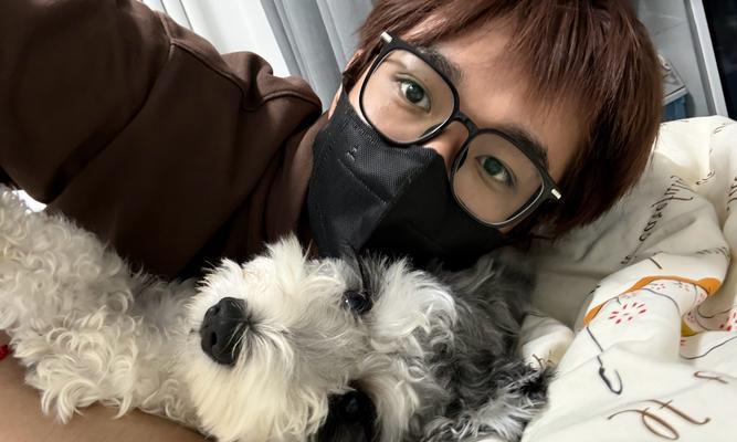 狗狗皮肤黑色的原因及相关注意事项（探寻狗狗皮肤黑色的背后原因，以及如何正确护理）